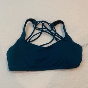 Lululemon sports bra